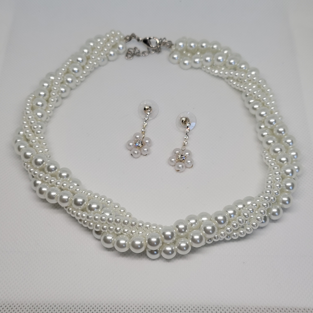 Handmade Glass Pearl Necklace and Earring Set